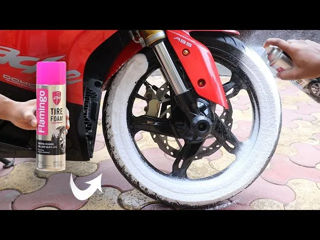 Flamingo%20Tire%20Cleaner%20Spray%20foam%20650ml%20-%20Image%206