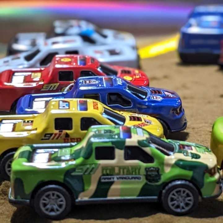 Pack%20of%2012%20Mini%20Vigo%20Dala%204x4%20Off-Road%20Jeep%20Toys%20%E2%80%93%20Tin%20Metal%20Matrial%20,%20Durable%20Pull%20Back%20Action%20Cars%20for%20Kids%20Age%202+%20%7C%20Multicolor%20Die-Cast%20Toy%20Vehicles%20for%20Boys%20&%20Girls,%20Toys%20for%20kids%20-%20Image%207