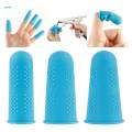 3x Insulation Finger Cover Silicone Sturdy Cut Resistant for Kitchen Fingers Cover Thumb Protector Durable for Sculpturing Finger Thumb Cots. 