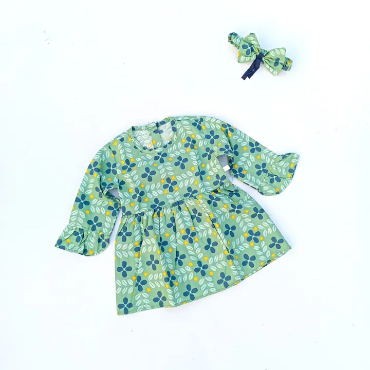 Pack%20Of%203%20Full%20Bazo%20%20Frocks%20With%20Band%20For%20New%20Born%20Baby%20&%20Girls%20(%20Random%20Colors)%20-%20Image%204