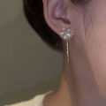 1Pair Exquisited Fashion Zircon Shining Flower Earrings Long Tassel Chain Podazz. 