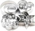 cutters and plungers set,nuggets maker ,nuggets shapes maker lkitchen gadget ,kitchen product,baking gadget ,cooking gadget ,. 