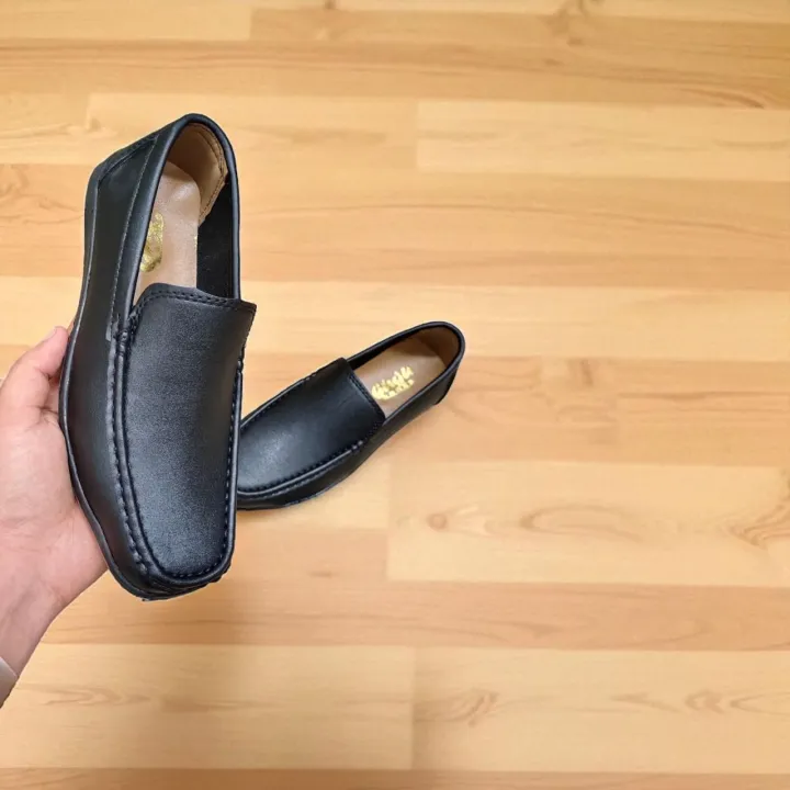 Sports%20Sneakers%20for%20Men%20%20Best%20Stylish%20And%20Trending%20Shoes%20For%20Men%20%20highly%20qualified%20shoes%20for%20men%20-%20Image%206