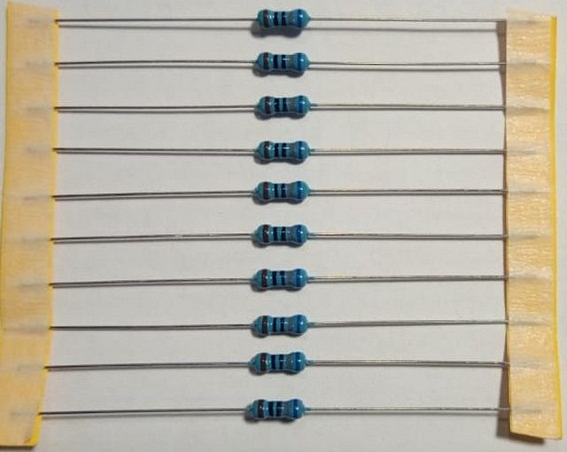 10 pcs Resistors Super Quality 1/4W Resistance 10K 1% Metal Film Resistor Color Blue
