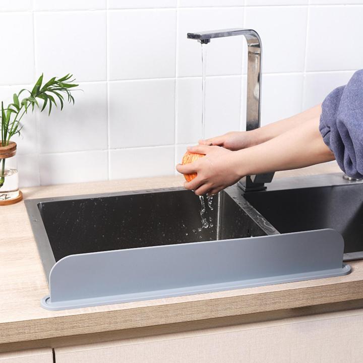 Kitchen Sink Protector Strong Suction Cup Kitchen Sink Splash Guard Oil-proof Water Deflector for Kitchen Sink Water Deflector
