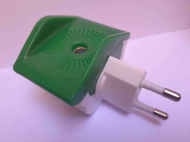 Original%20Kingt0x%20Electric%20Mosquito%20repellent%20Machine%20with%20Free%2045ML%20Refill%20Set%20/%2060%20nights/%20protect%20from%20Dengue%20-%20Image%204