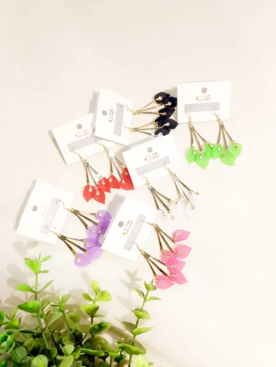 Choose%20Your%20Own%203%20Pairs%20of%20Elegant%20Light%20Weight%20Fashion%20Drop%20Earrings%20%7C%20Trendy%20Gold-Tone%20Earrings%20Set%20for%20Girls%20&%20Women%20-%20Image%209