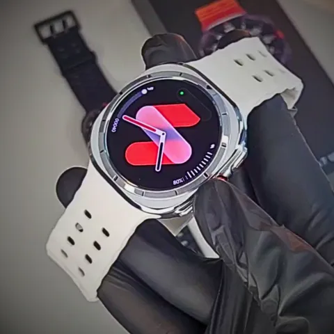 Samsung%20Galaxy%20JS%20Watch%207%20Ultra%20Smart%20Watch,%201.43%20inch%20AMOLED%20Display,%20Health%20and%20Fitness%20Tracking,%20IP68%20Waterproof,%20Compatible%20with%20iOS%20and%20Android,%20Multiple%20Strap%20Colors,%20Wireless%20Charging%20-%20Image%208