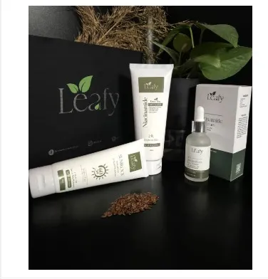 3%20in%201%20Skincare%20Leafy%20Bundle%20Whitening%20Serum%20Face%20wash%20Sunblock%20Glowing%20Skin%20Care%20%7C%20Glass%20Skin%20Care%20-%20Image%202