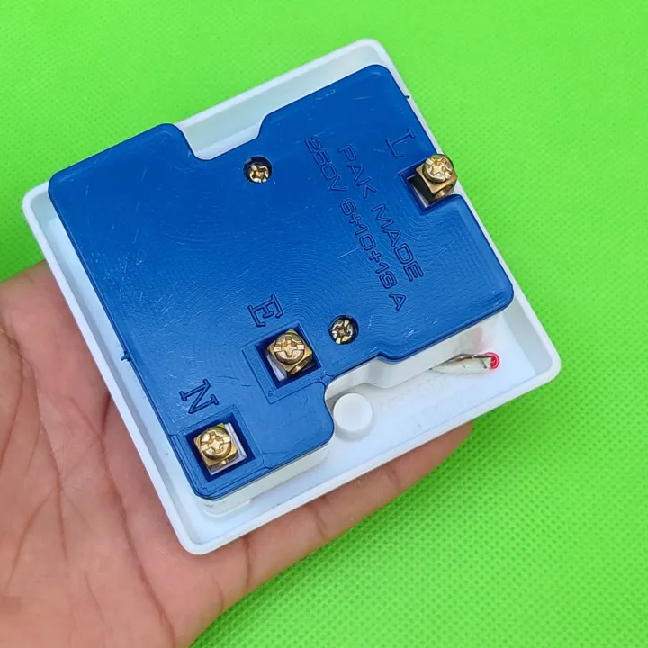 Universal%20Multi-functional%20Double%20Multi%20Plug%20Wall%20Power%20Socket%20Double%20China%20Fitting%20Sheet%20China%20Switch%20Light%20Plug%20Board%20-%20Image%202