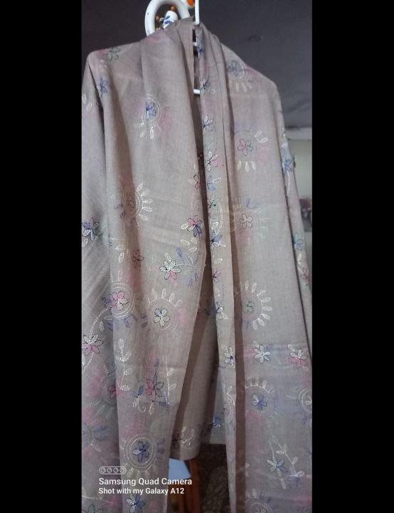 Multani%20Embroidered%20woolen%20Shawl%20-%20Image%208