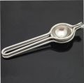 Squeezer-Lemon Squeeze-r Limo Nichor Steel - Stainless Steel Manual Single Press Lemon Squeezer Manual Citrus Juicer – Silver. 