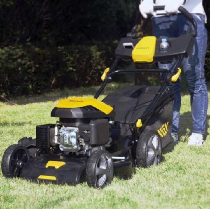 Stanley%20Petrol%20Lawn%20Mower%20-%20Grass%20Cutter%20-%20Self%20Push%20-%2020%20inch%20-%2060L%20Bag%20-%208%20Heights%20-%20SLM-196-510-SP%20-%20196cc%20Petrol%20Engine%20-%20Heavy%20Duty%20-%20Image%205