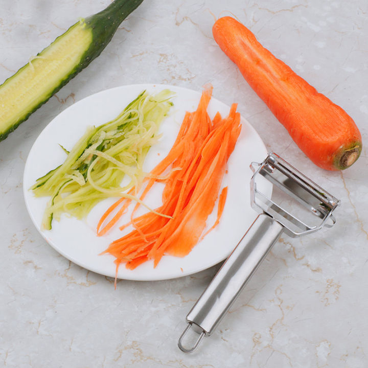 Stainless%20Steel%20Julienne%20Peeler%20with%20Vegetable%20Slicer%20-%20Image%204