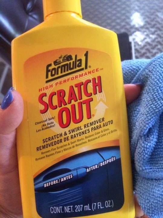 Scratch%20Out%20Formula%201%20-%20Scratch%20and%20Swirl%20Remover%20Liquid%20Wax%20-%20207g%20-%20Image%203