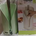 Beautifully designed tissue stand. 