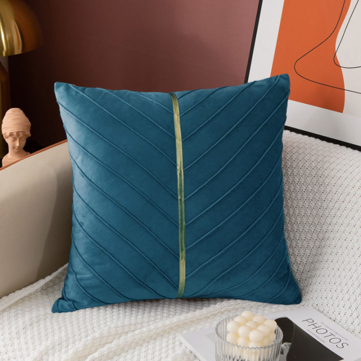 Luxury%20Modern%20Cushion%20Cover%20-%20Soft%20Cushion%20for%20Living%20Room%20or%20Bedroom%20Sofa%20-%20Image%202