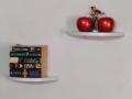 HALF MOON WALL HANGING SHELF WHITE. 