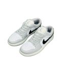 Nike Jordan 1. 