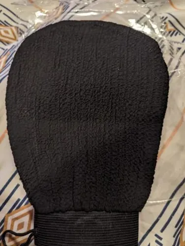 Hot%20Moroccan%20Hammam%20Exfoliating%20Mitt%20Tan%20Removal%20Shower%20Scrub%20-%20Image%202