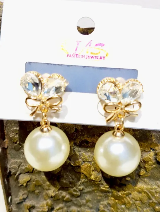 Choose%20Your%20Own%20Pair%20of%20Latest%20Fashion%20Earrings%20%7C%20Trendy%20Gold-Tone%20Earrings%20Set%20for%20Girls%20&%20Women%20-%20Image%208