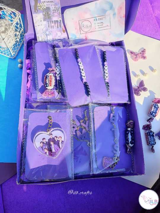 BTS%20army%20box%20-%20Image%202