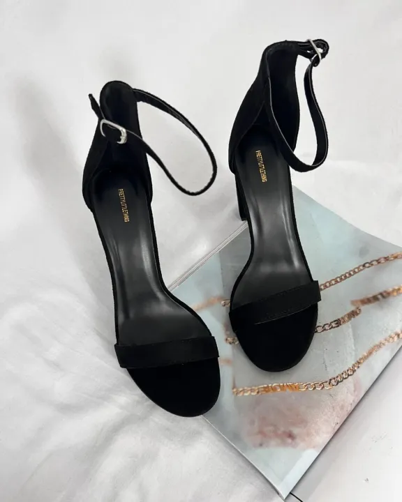 Women%20Fashion%203%20Inches%20Block%20Heels%20Sandals%20Luxurious%20Fairy%20Style%20Glamour%C2%A0%20Embellished%20Chunky%20Faux%20Suede%20Comfortable%20and%20Stylish%20for%20Any%20Occasion%20for%20Summer%20Black%20-%20Image%204