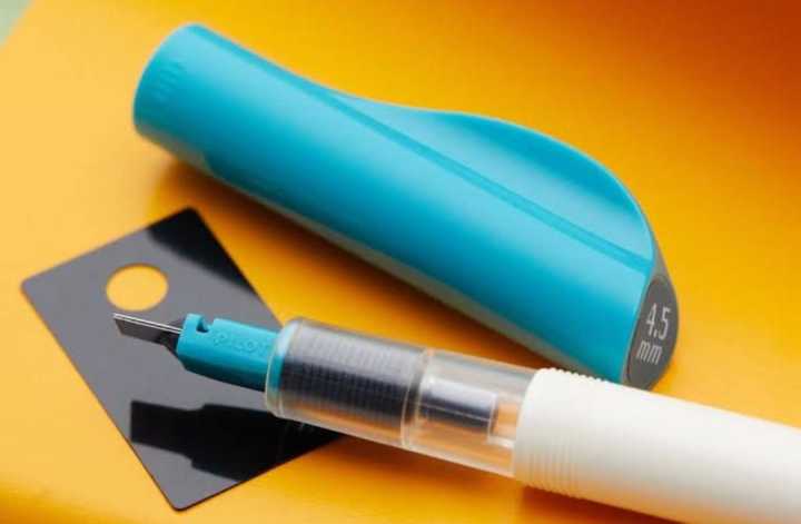 Original%20PILOT%20Parallel%20Pen%20With%20Parallel%20Plate%20Nib%20Calligraphy%20Pen%203.8mm%20-%20Image%202