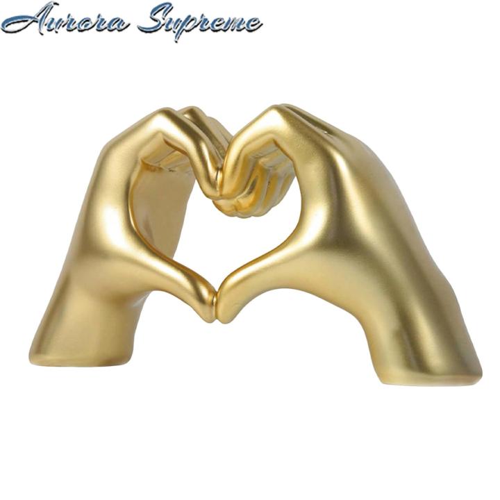 Heart Hand Model Romantic Heart Gesture Resin Statue for Home Office Wedding Decor Heart-shaped Gesture Statue