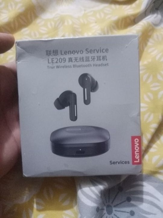 Lenovo%20LE209%20TWS%20Wireless%20Earbuds%20%E2%80%93%20Bluetooth%205.3,%20Deep%20Bass,%20Touch%20Control,%20Long%20Battery%20Life%20-%20Image%208