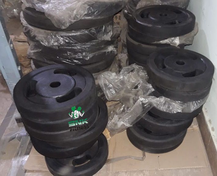 Pair%20of%205kg%20High%20Quality%20Tri-Grip%20Rubber%20Coated%20Weight%20Plates%20Easy%20for%20Iron%20Bar%20Dumbbell%20Fitness%20Home%20Gym-Black%20-%20Image%204