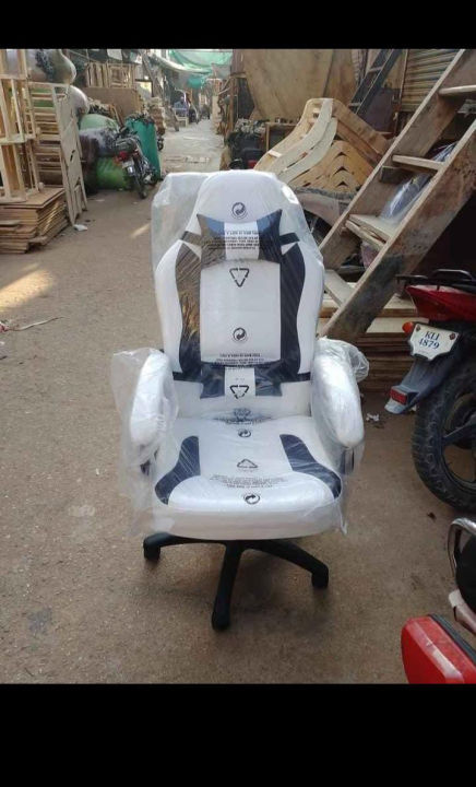 Premium%20Global%20-%20Razer%20Imported%20Leather%20Chair%20with%20Lumbar%20Spine%20Support%20%7C%20Comfortable%20Office,%20Boss%20&%20Revolving%20Study%20Chair%20%7C%20Gaming%20Chair%20Pakistan%7C%20-%20Image%207