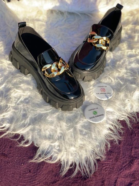 Gull%20Collection%20Shoes%20%7C%20Step%20into%20Fashion%20with%20High%20Sole%20Shoes%20for%20Girls%20%E2%80%93%20Exclusive%20Stride%20in%20Style%20Collection%20Combining%20Comfort%20and%20Couture%20-%20Image%204