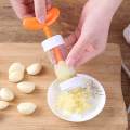 Garlic Press Garlic Crusher Masher Twist Kitchen Supplies Handheld. 