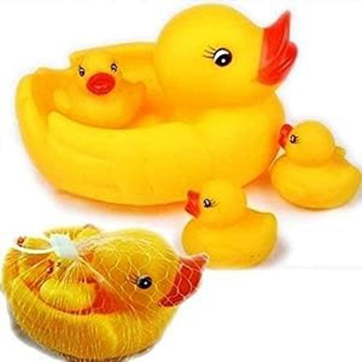 Chu chu Sound Duck Family Ducklings Bath Toys Baby Bathing Water Pool Tub Non-Toxic Toddler Rubber Squeaky Lovely Floating Mother with 03 Little Duckletts for Kids Boys & Girls -(Pack of 4) - M10900