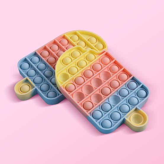 Push%20Pop%20Bubble%20Fidget%20Spinner%20Pop%20It%20Silicone%20Toy%20-%205%20inches%20-%20Rainbow-Different%20Beautifull%20shapes%20-%20Image%207