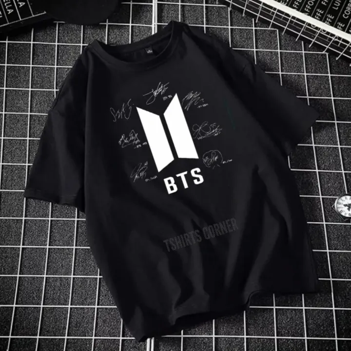 Stylish%20BTS%20Signatures%20%20printed%20round%20neck%20half%20sleeves%20T%20shirt%20For%20Girls/Women%20-%20Image%202