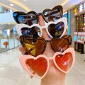 Fashion Heart Shap Cute Kids Sunglasses Big Frame Glitter Pink Summer Sun Shades Glasses Outdoor Eyeglasses UV400 Trend Eyewear. 
