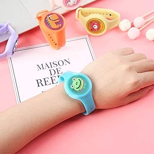 Mosquito Repellent Watch with Flash Light, Deet-Free Insect Killer Watch |30 Days Protection From Dengue & Malaria