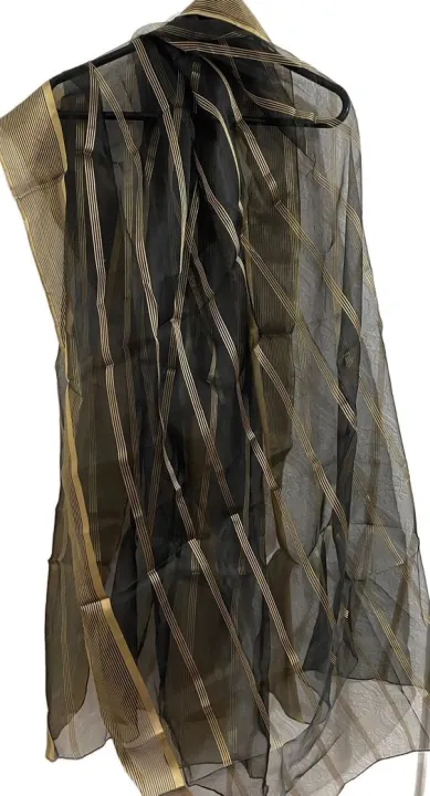 Black%20Tissue%20Dupatta%20With%20Golden%20Lining%20For%20Girls/Ladies%20-%20Image%202
