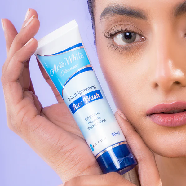 ActaWhite%20Cleanser%20%7C%20Brightening%20&%20Gentle%20Daily%20Face%20Wash%20for%20Healthy%20Skin%20%7C%2050ml%20-%20Image%205