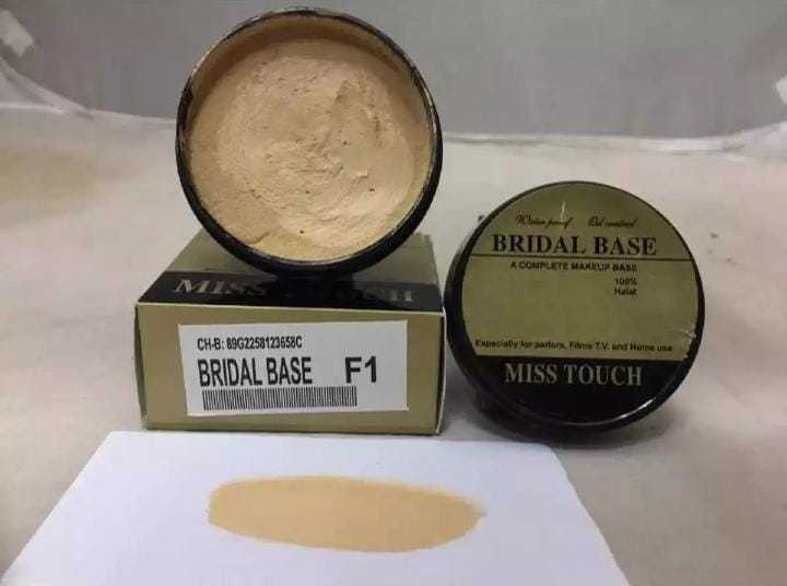 Bridal%20Base%20Full%20Coverage%20Bridal%20Base%20Long%20Lasting%20Makeup%20Miss%20Touch%20-%20Image%205