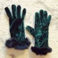 Women's Girl's Black Winter Velvet Gloves With Frr Cuff On Wrist. 