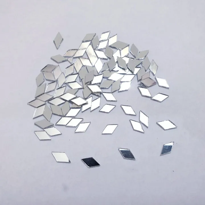 300%20Plus%20Pcs%20Tiny%20Glass%20Diamond%20Shape%20Mirror%20Beads%20Used%20In%20Embroidery%20DIY%20Crafts%20-%20Image%203