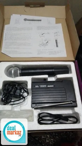 Wireless%20Microphone%20Full%20Size%20Hand%20Held%20Microphone%20Best%20Quality%20Upto%201000%20Feet%20Wireless%20Range%20Shure%20SH-200%20Quartz%20Locked%20Receiver%20-%20Image%206