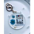 Resin Photo and name Keychain- text can be edit  - light weight- long lasting material- 3.5 inches size round. 