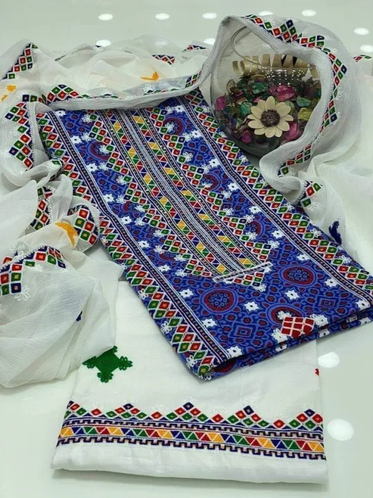 SINDHI%20TRADITIONAL%20AJRAK%20SUIT%20WITH%20AARI%20WORK%20BEAUTIFUAL%20EMBROIDERY%20ON%20SOFT%20COTTON%20STUFF%20-%20Image%207