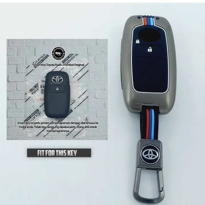 Toyota%20Raize%202%20Button%20Metal%20Key%20Cover%20-%20Image%204