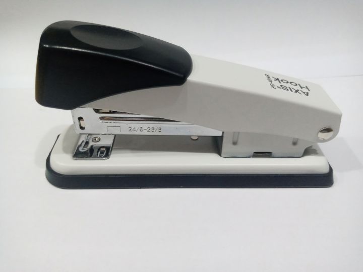 Axis%20Heavy%20Duty%20Metal%20Stapler%20HD-40NR%20With%20Side%20Hook%20-%20Image%203
