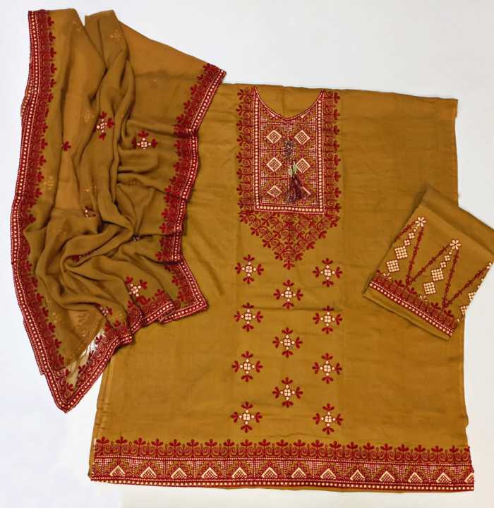 Mustard%20Color%203%20Piece%20Unstitch%20Sindhi%20Embroidery%20Suit/Traditional%20Suit/Sindhi%20Embroidery/Aari%20Embroidery%20Machine%20-%20Image%203